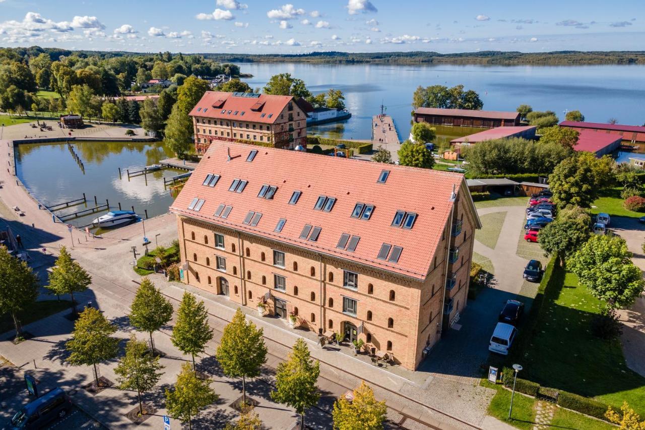 Hotel Alter Kornspeicher Нойштреліц Екстер'єр фото