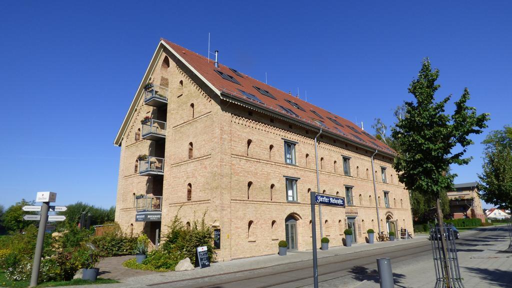 Hotel Alter Kornspeicher Нойштреліц Екстер'єр фото